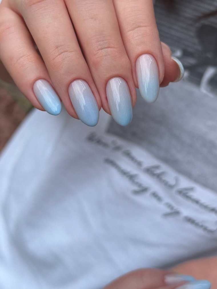 Маникюр в студии SiNails